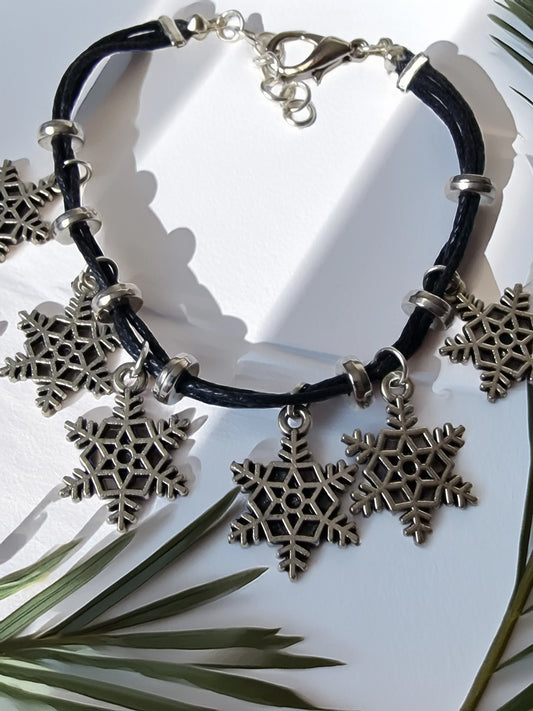Snowfall Charm Bracelet - Modrena