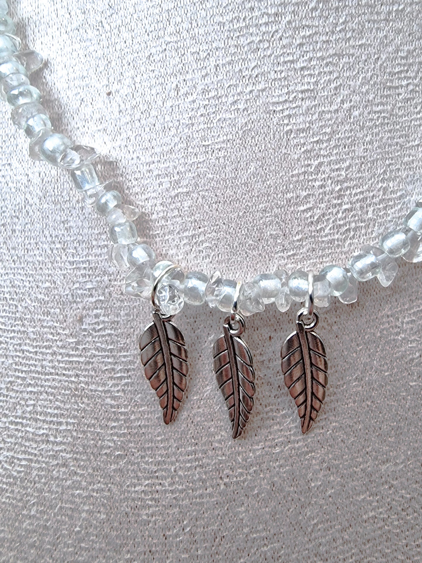 Frost Leaf Necklace - Modrena